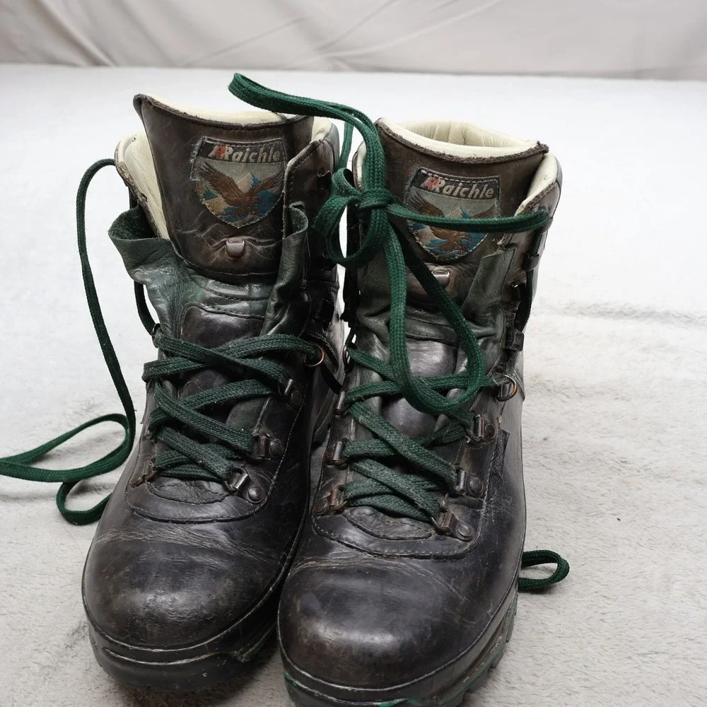 Raichle Mens 10 Hiking Boots Brn Leather Vibram Mountaineer Switzerland VTG RARE
